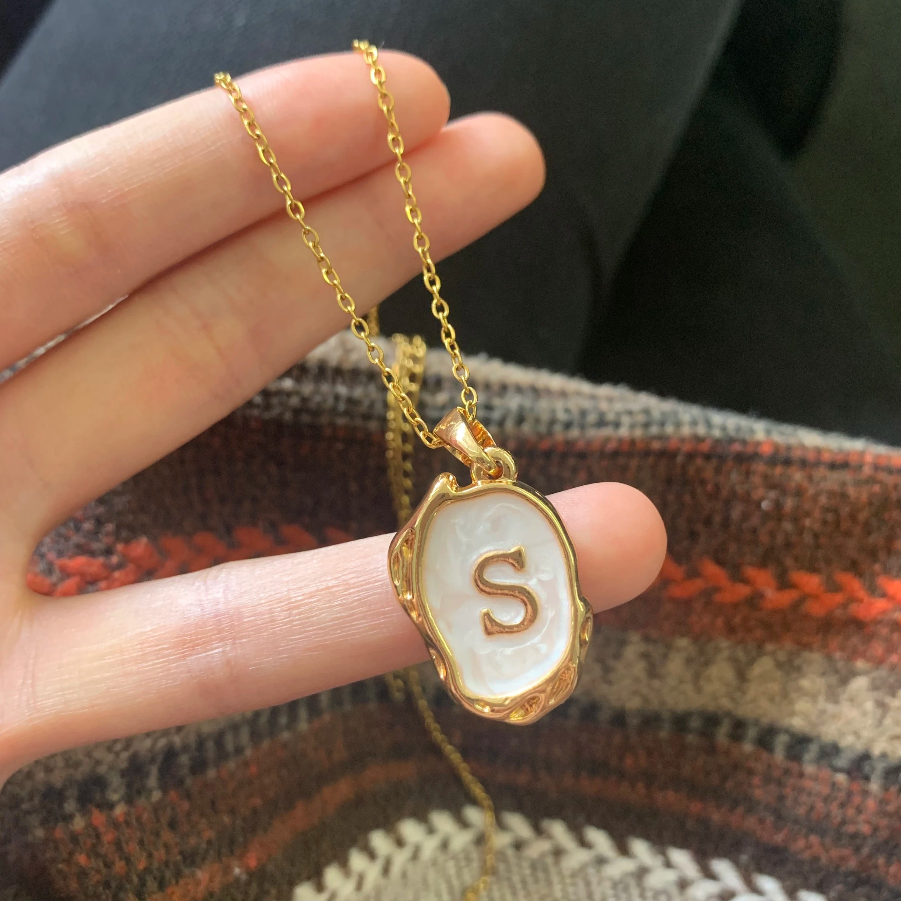 ItaLuxe - Collana con lettera personalizzata in oro